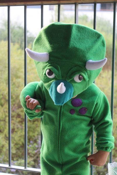 2017 03 Shaked Dinosaur Costume 1